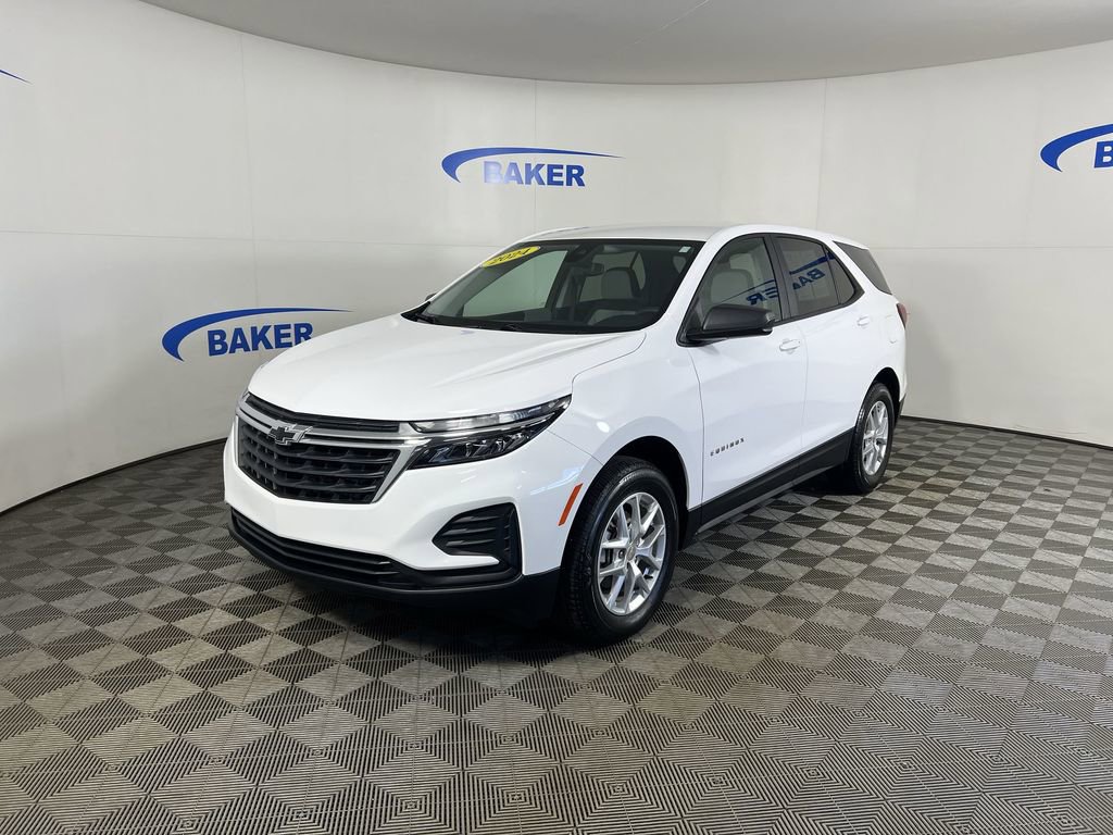 Used 2024 Chevrolet Equinox LS w/ LS Convenience Package image 5