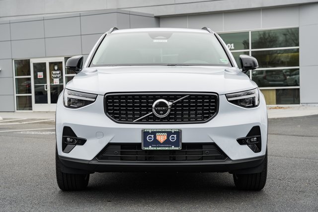 New 2026 Volvo XC40 B5 Plus w/ Protection Package Premier image 2