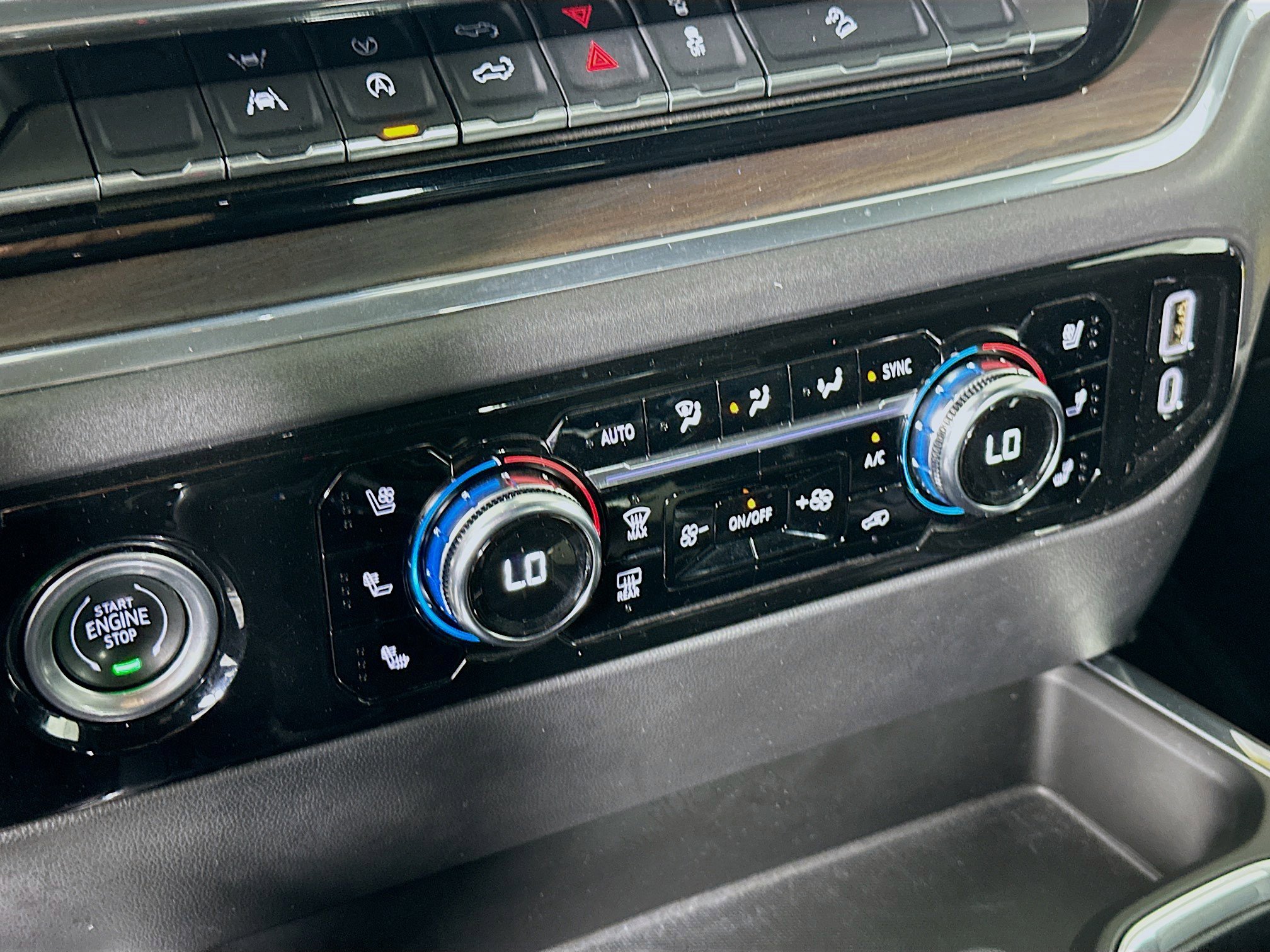 Used 2023 GMC Sierra 1500 SLT image 23