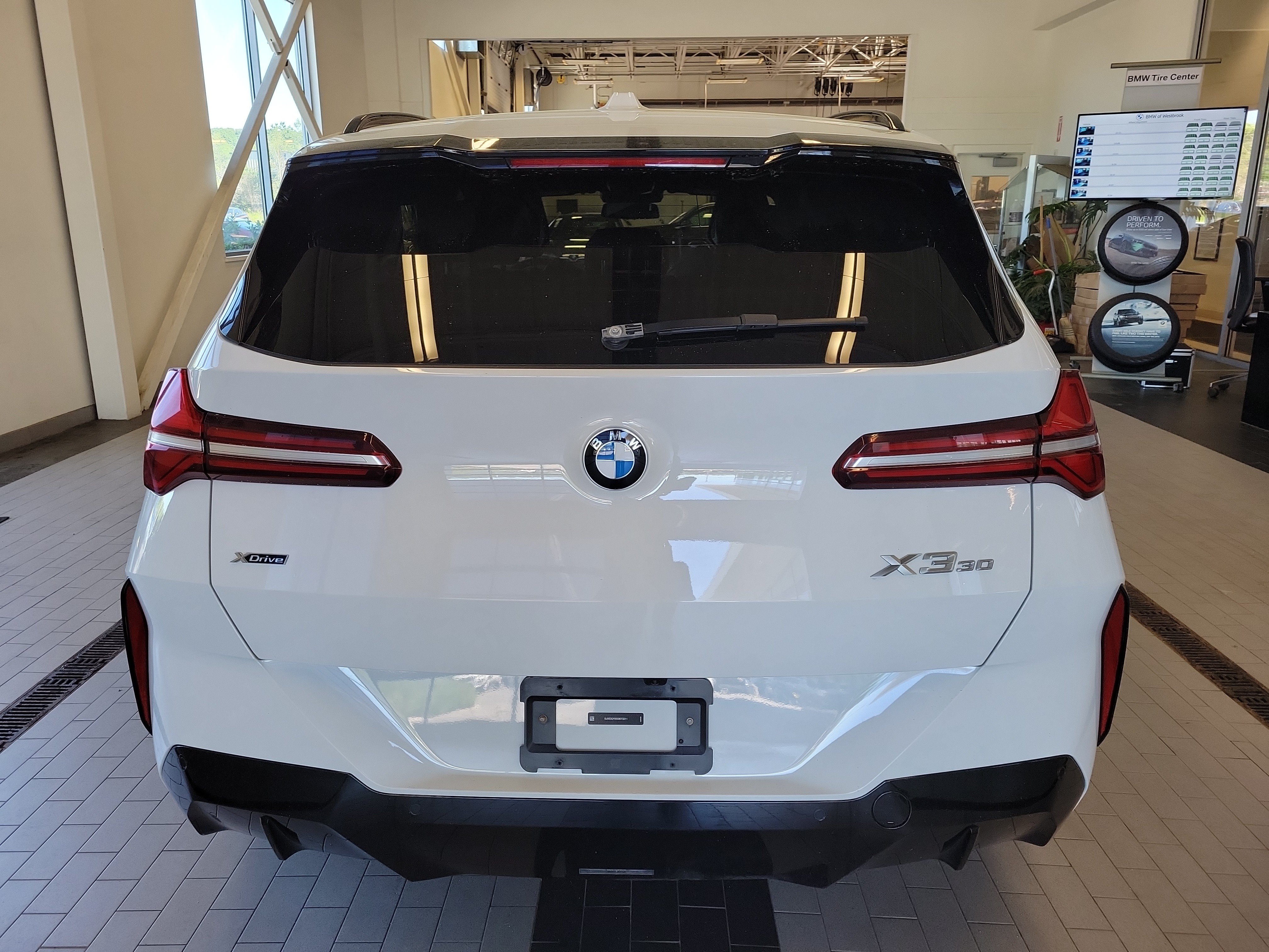 Used 2025 BMW X3 xDrive30i w/ Premium Package AWD/4WD image 6
