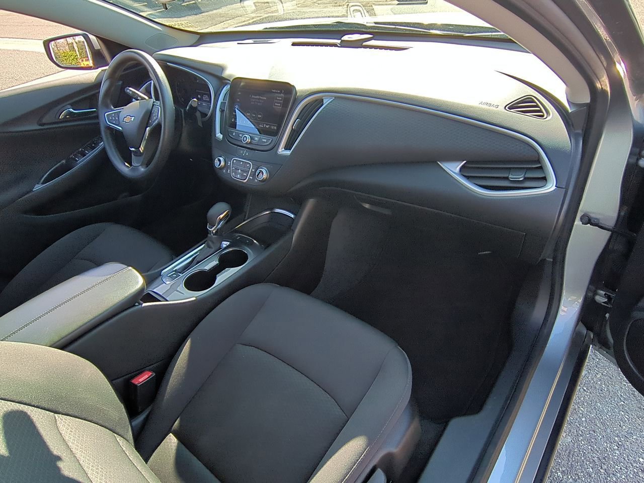 Used 2024 Chevrolet Malibu LT image 27