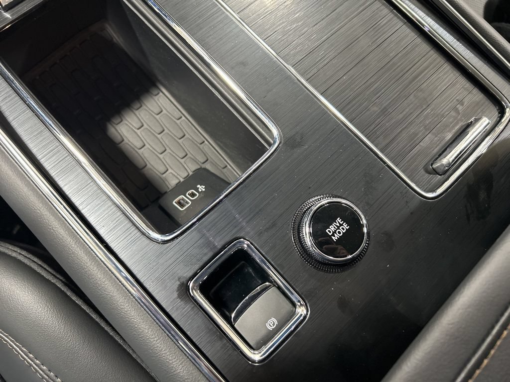 New 2026 Lincoln Aviator AWD w/ Jet Appearance Package image 24