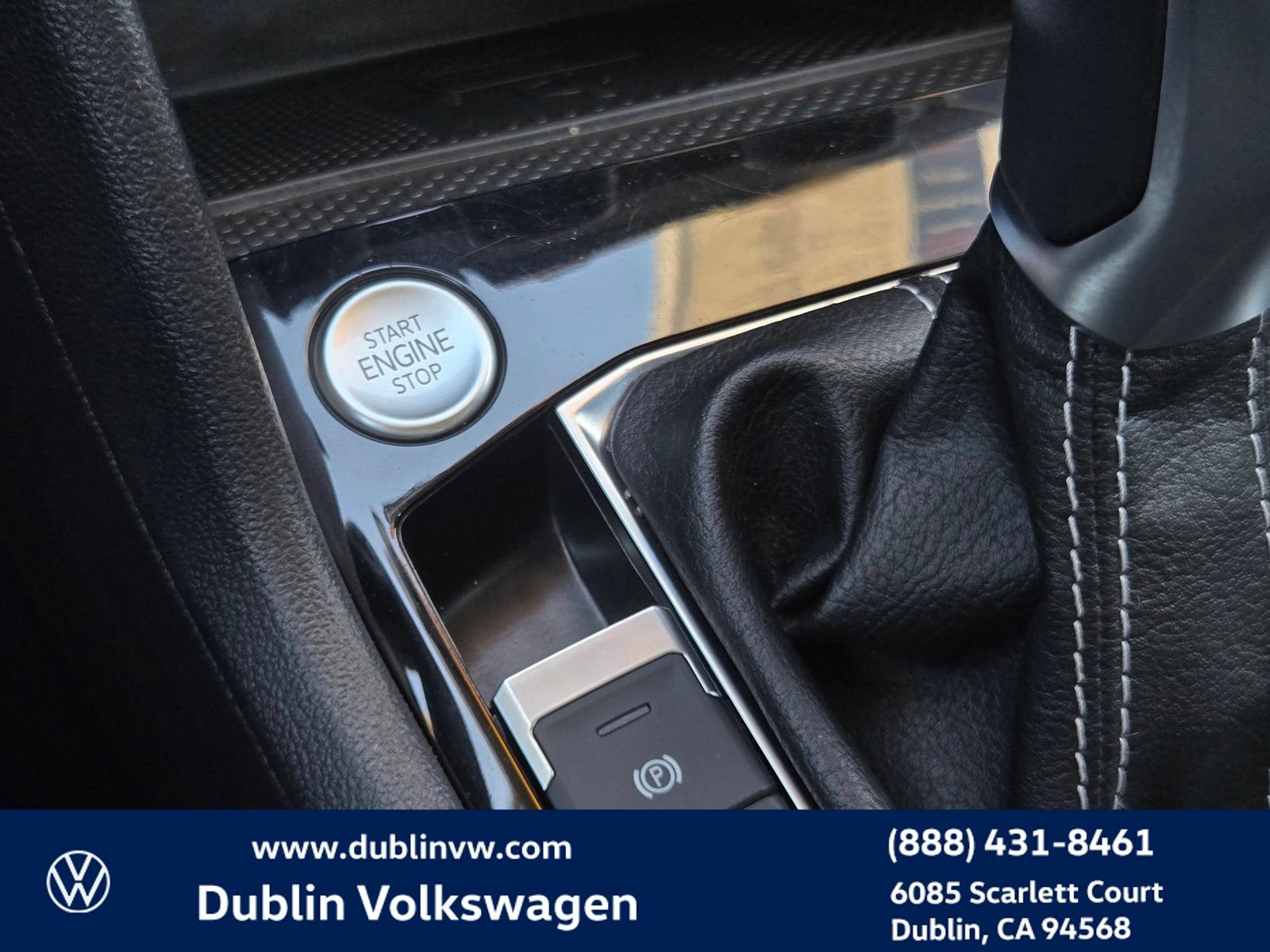 Certified 2023 Volkswagen Taos SE FWD image 18