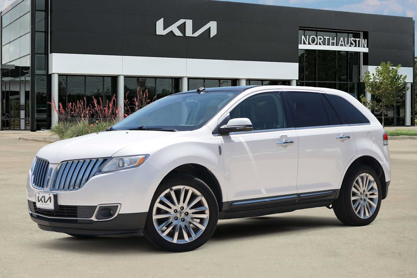 Used 2015 Lincoln MKX FWD w/ Equipment Group 102A
