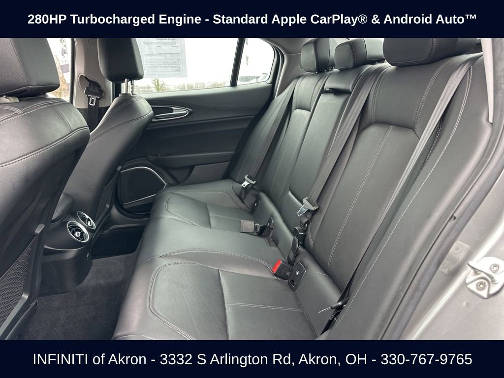 Used 2018 Alfa Romeo Giulia AWD image 33