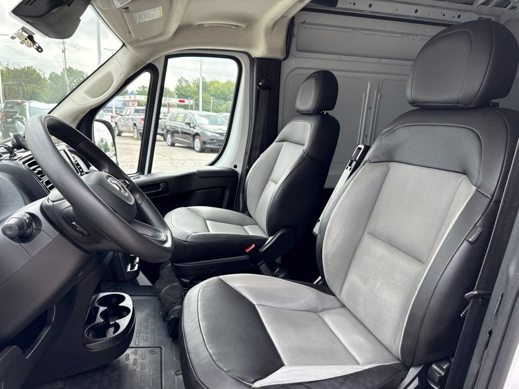 Used 2025 RAM ProMaster 2500 w/ Convenience Group FWD image 38