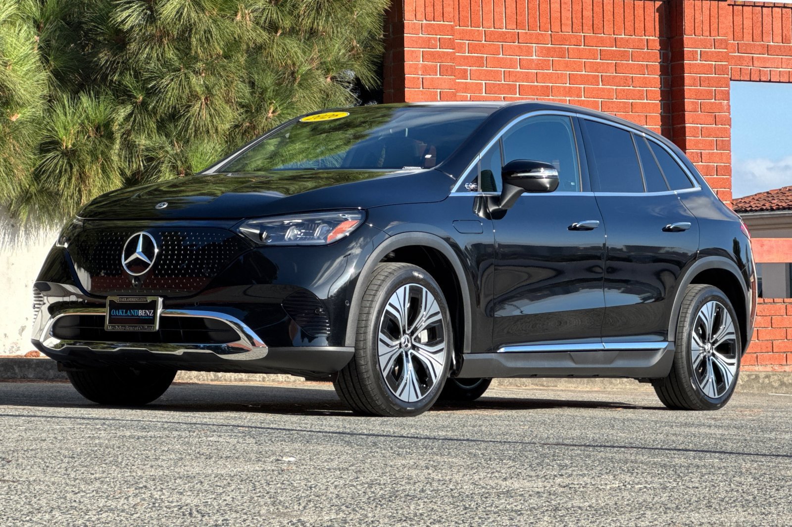Certified 2026 Mercedes-Benz EQE 320+ SUV image 9
