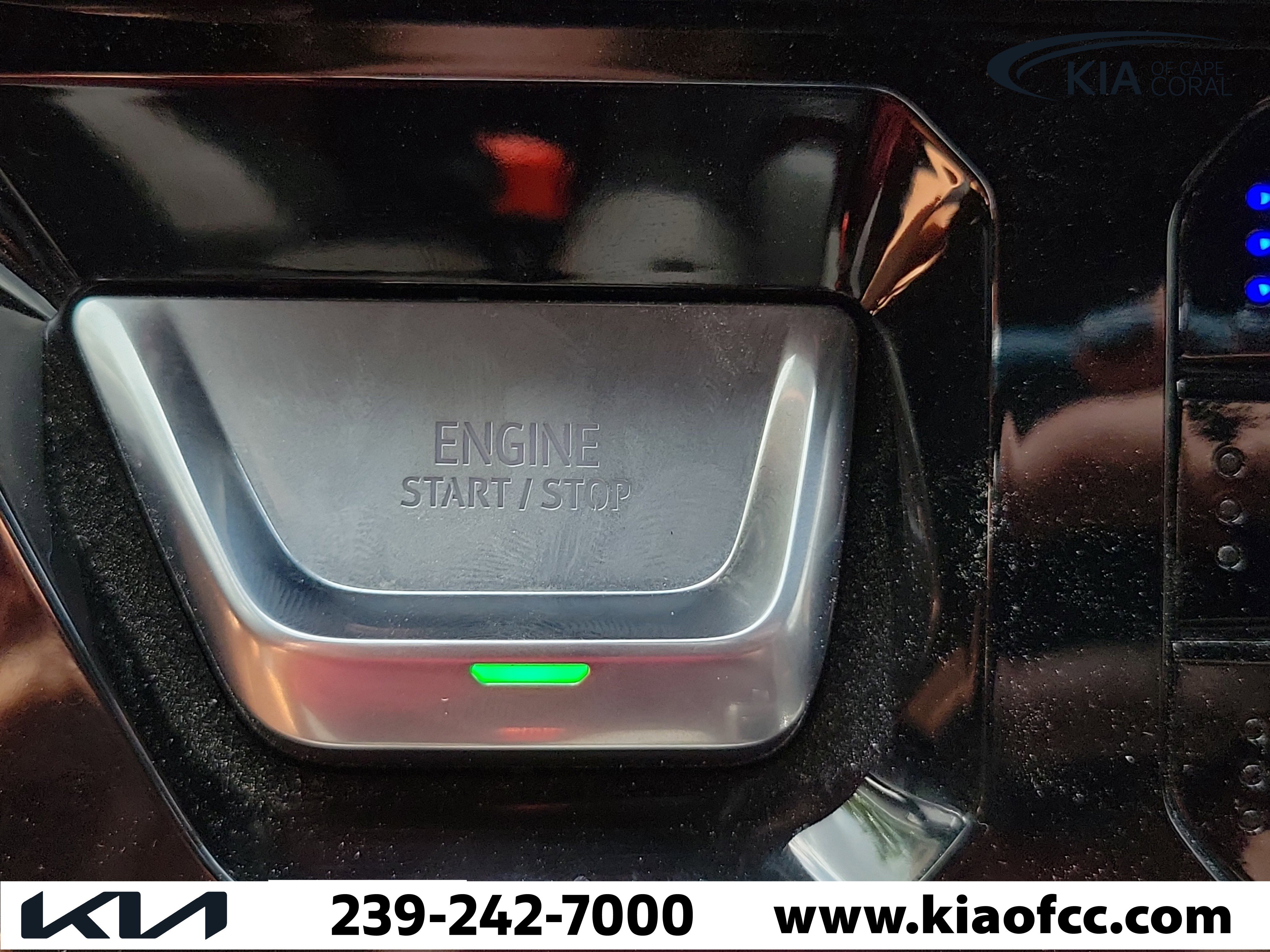 Used 2025 GMC Sierra 1500 AT4 w/ AT4 Premium Package AWD/4WD image 26