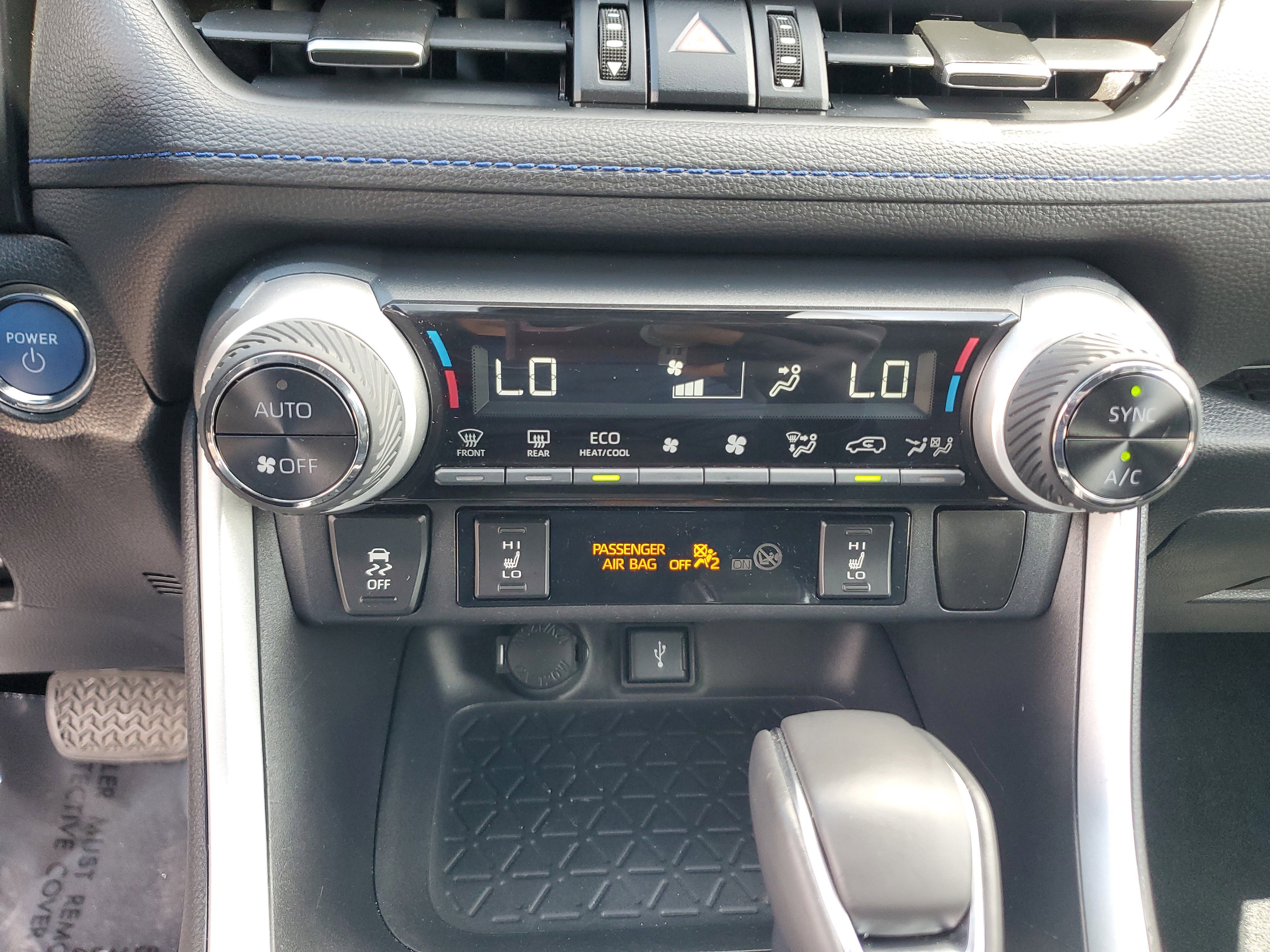 Used 2020 Toyota RAV4 XSE w/ XSE Grade Weather Package AWD/4WD image 26