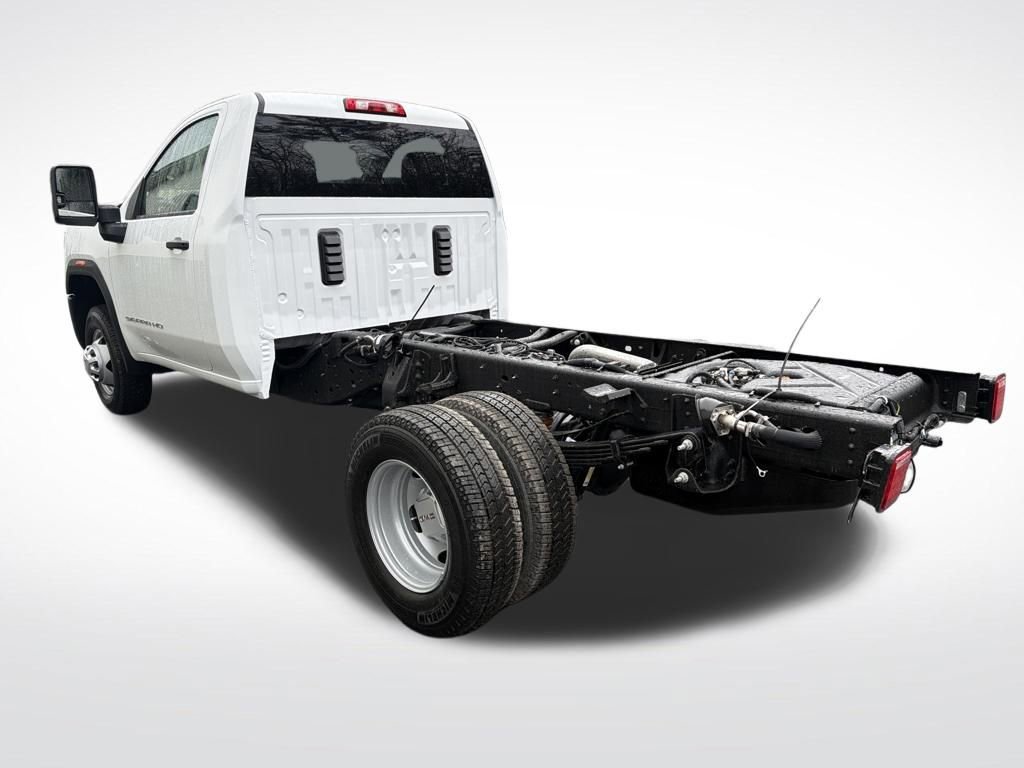 New 2026 GMC Sierra 3500 Pro w/ Convenience Package image 3