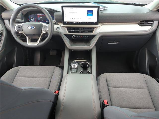 Used 2025 Ford Explorer Active RWD image 17