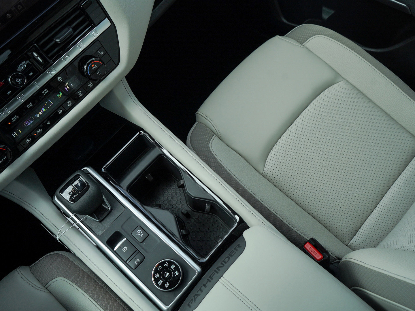 New 2026 Nissan Pathfinder SL w/ SL Premium Package image 26