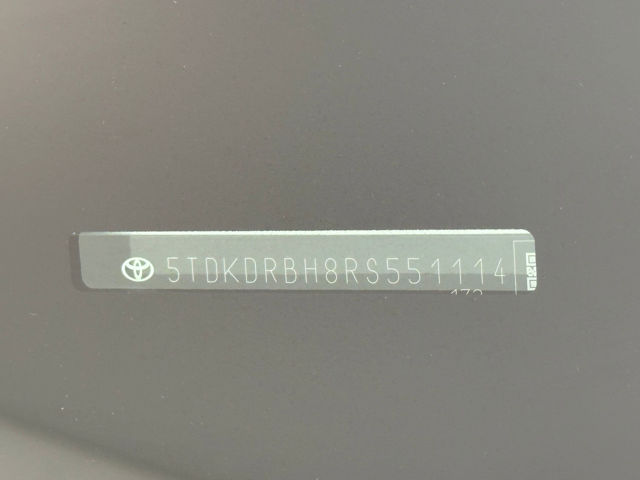 Used 2024 Toyota Highlander LE image 21