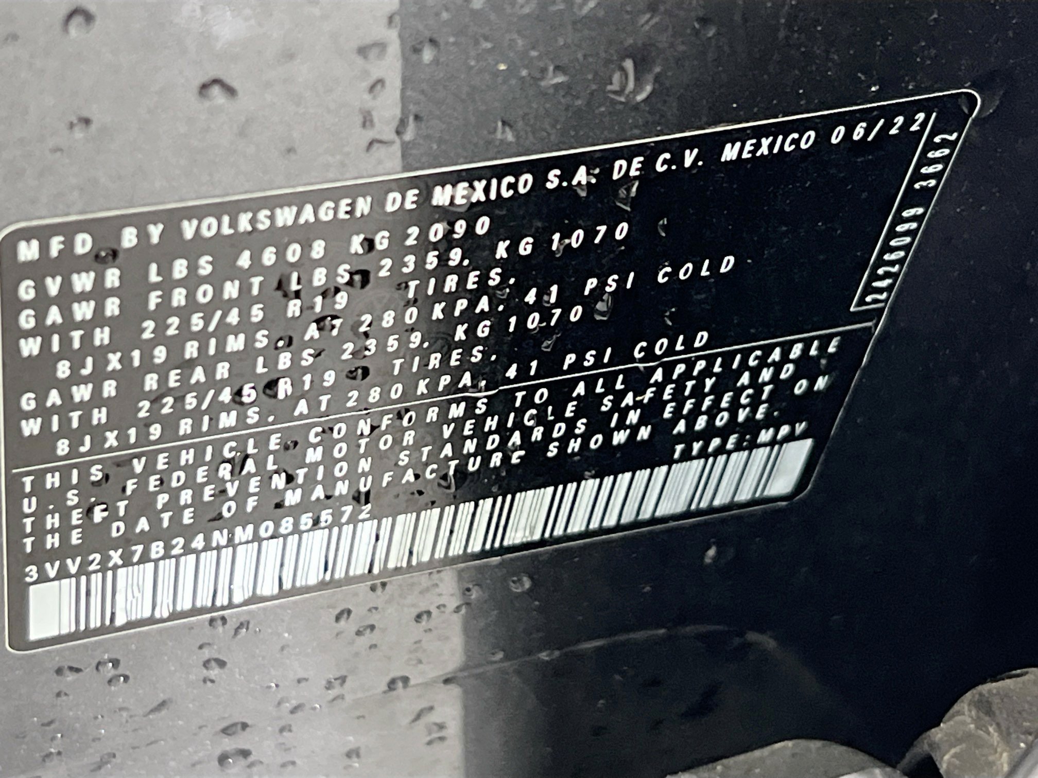 Used 2022 Volkswagen Taos SEL image 32