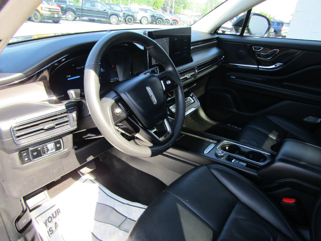 Used 2024 Lincoln Corsair Grand Touring AWD/4WD image 15