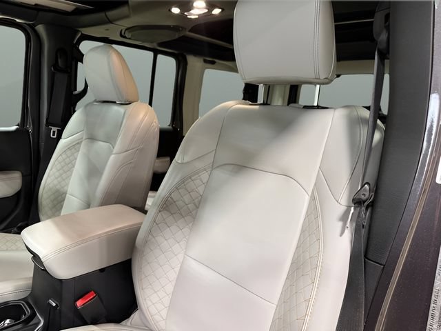 Used 2021 Jeep Wrangler Unlimited Sahara AWD/4WD image 22