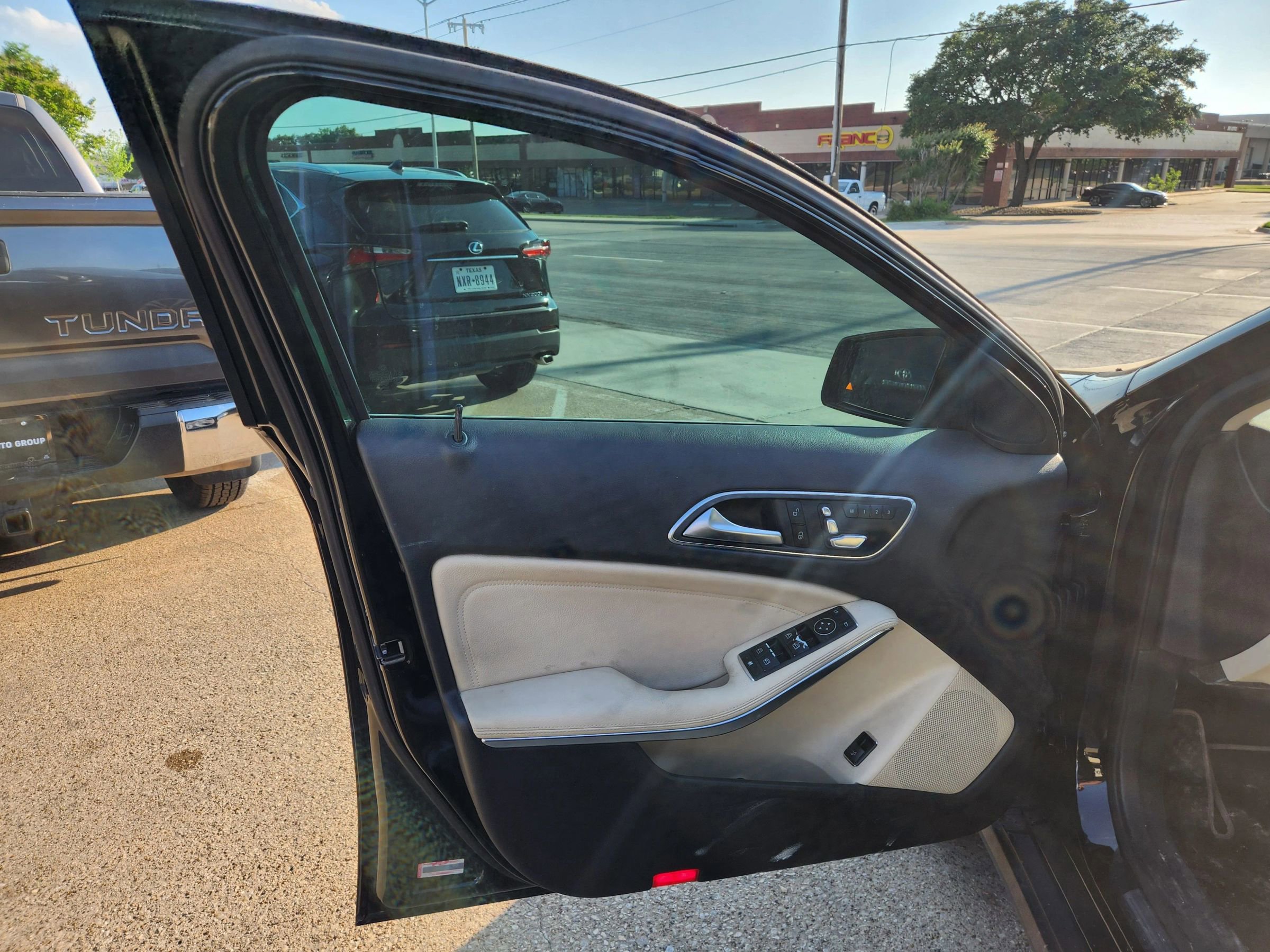 Used 2018 Mercedes-Benz GLA 250 image 9