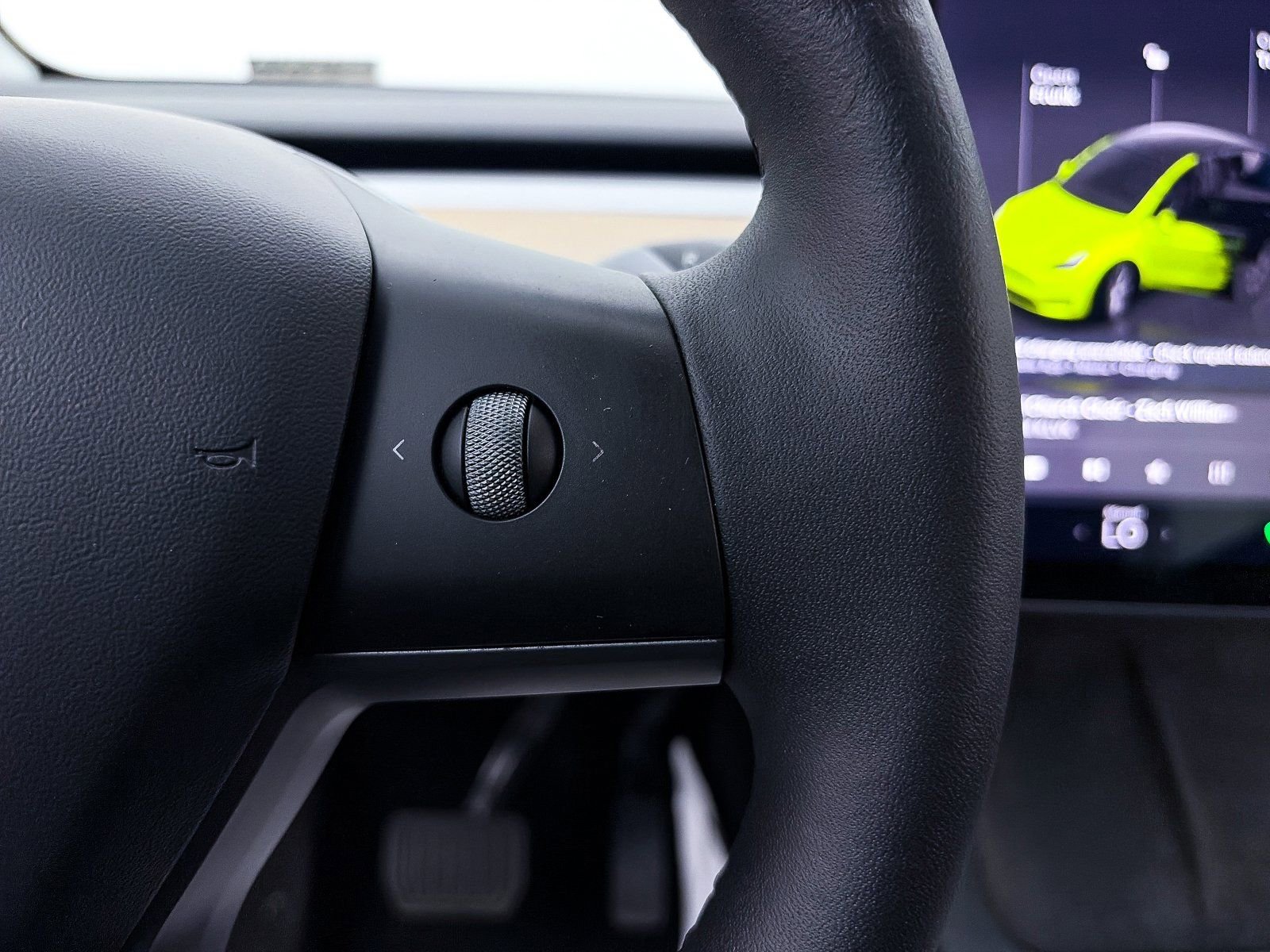 Used 2022 Tesla Model Y Long Range image 28