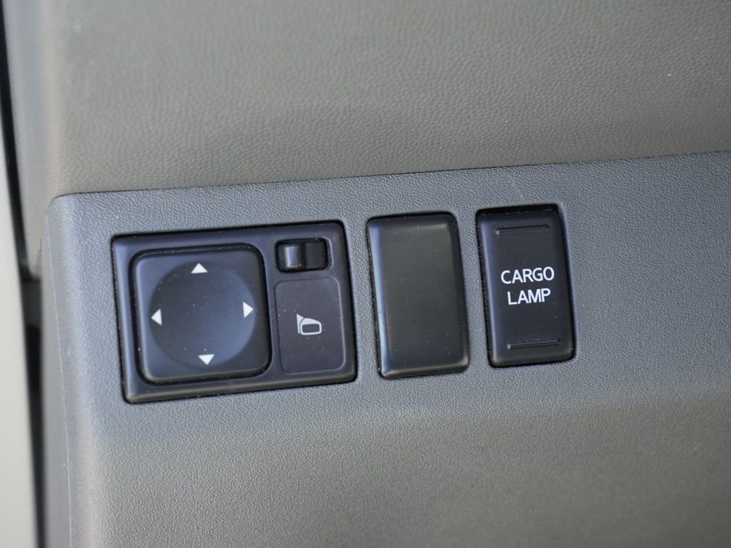 Used 2017 Nissan Frontier SV image 10