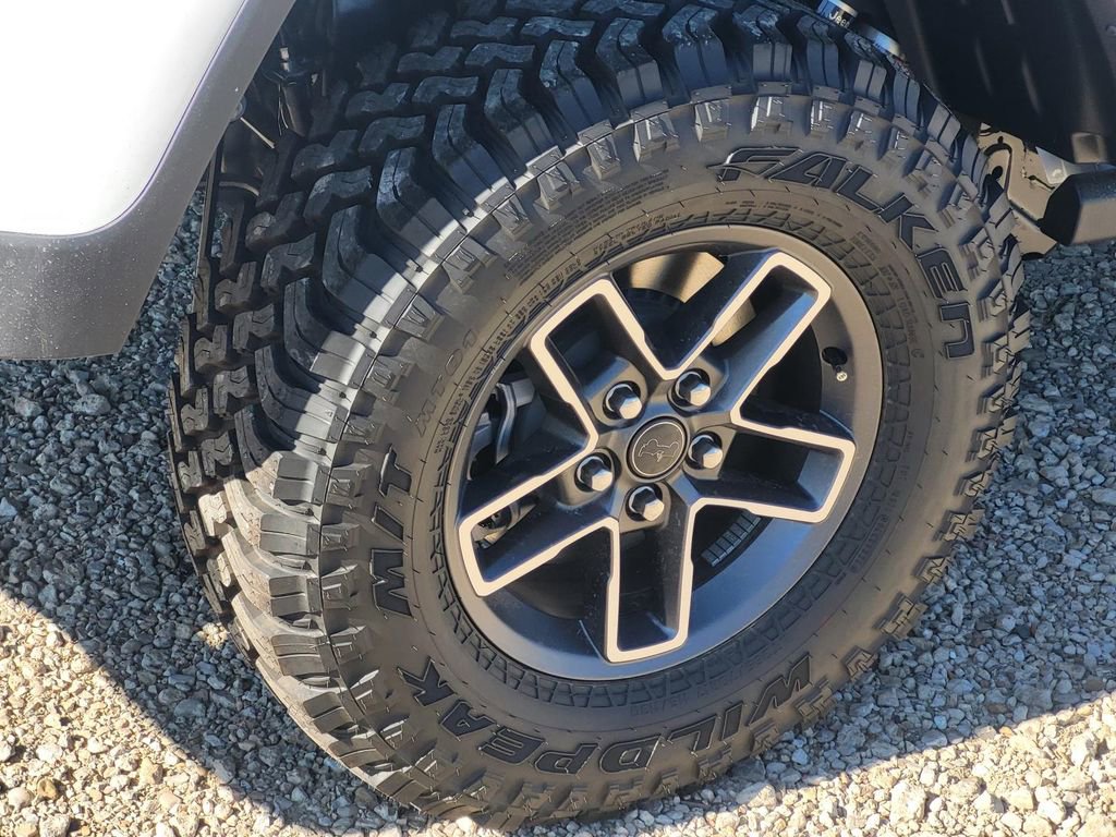 New 2025 Jeep Gladiator Mojave image 6