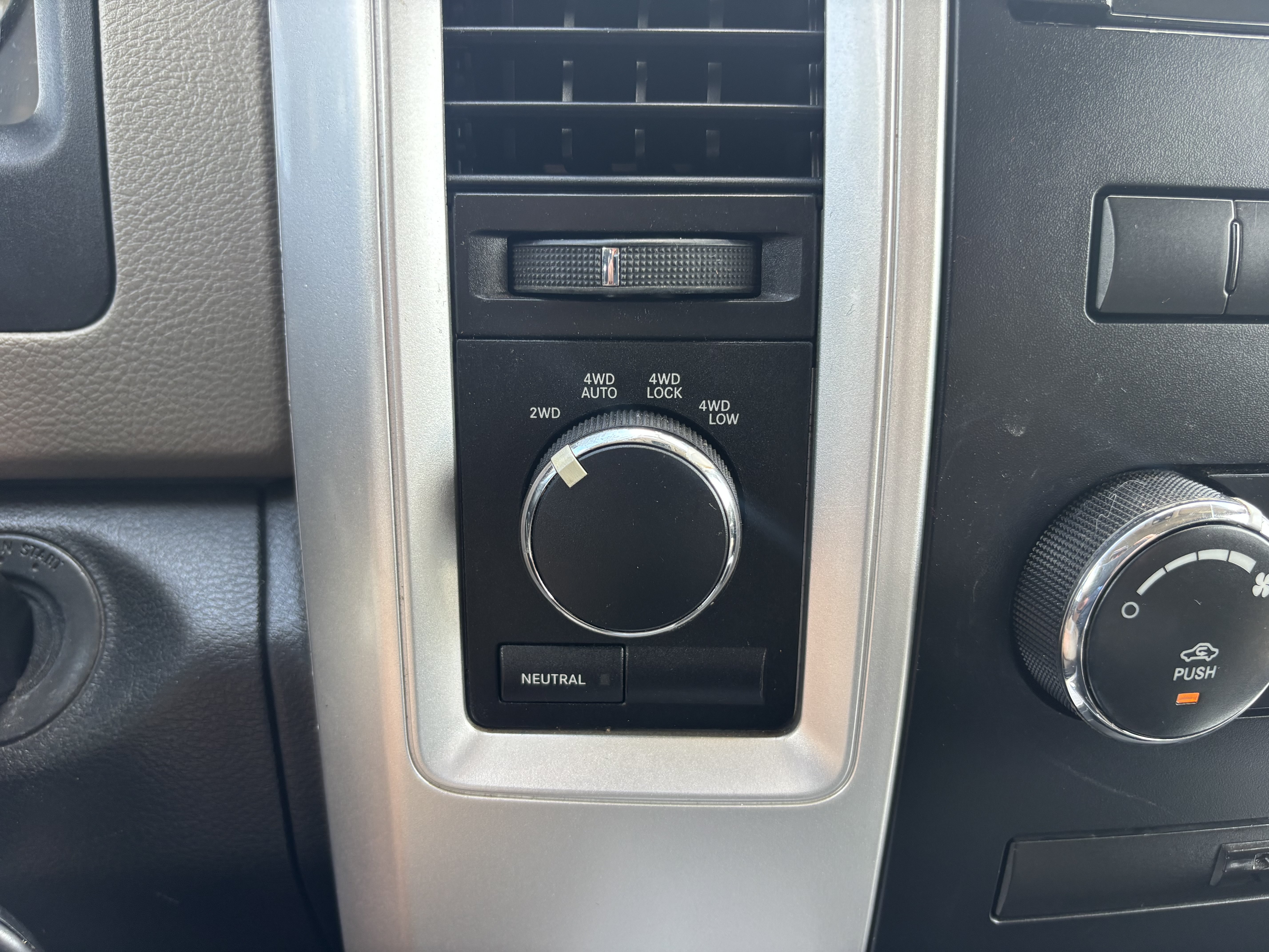 Used 2012 RAM 1500 Big Horn AWD/4WD image 17