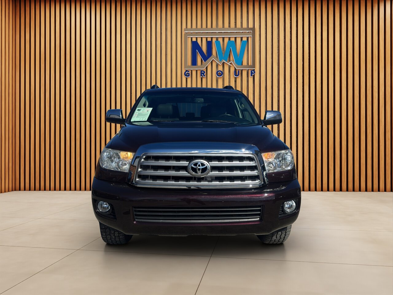 Used 2015 Toyota Sequoia Limited AWD/4WD image 2