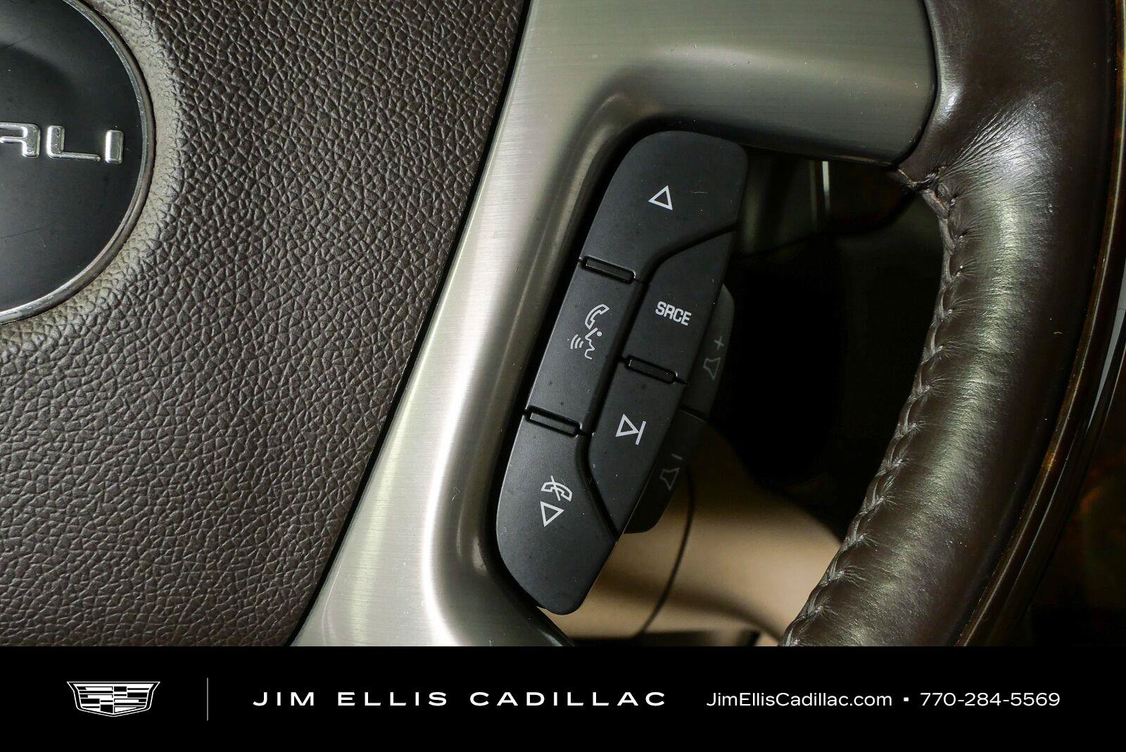 Used 2014 GMC Yukon XL Denali RWD image 12