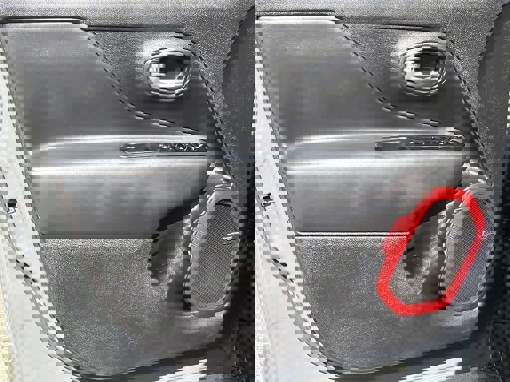 Used 2021 Jeep Renegade Trailhawk w/ Sun & Sound Group image 11