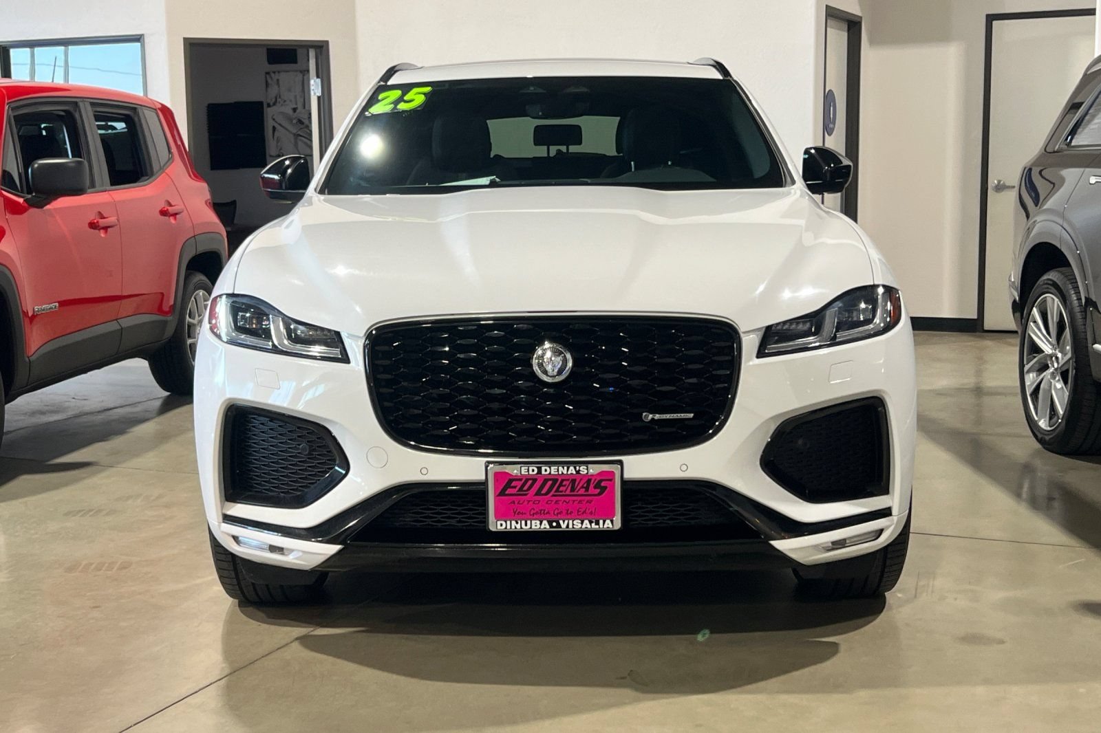 Used 2025 Jaguar F-PACE R-Dynamic S AWD/4WD image 10