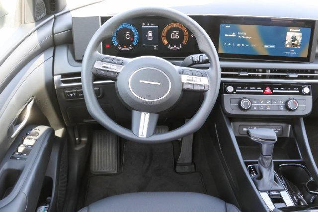 New 2027 Hyundai Santa Cruz SE FWD image 14