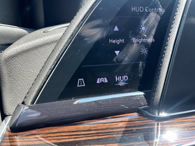Used 2023 Cadillac Escalade Premium Luxury w/ Performance Package RWD image 16