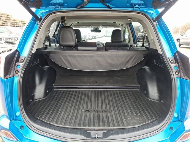 Used 2018 Toyota RAV4 Limited image 29