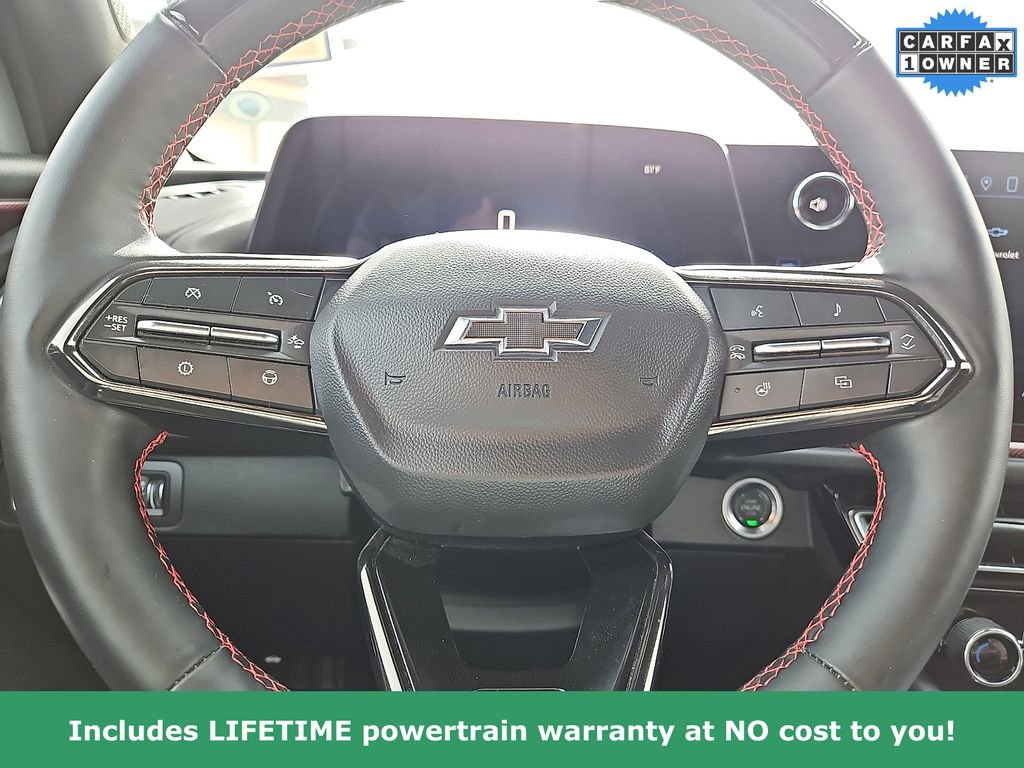 Used 2025 Chevrolet Traverse RS image 19