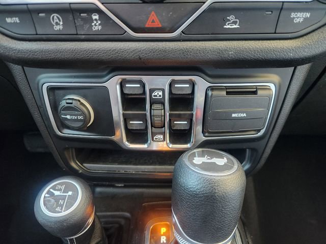 Used 2024 Jeep Wrangler Sport S image 19