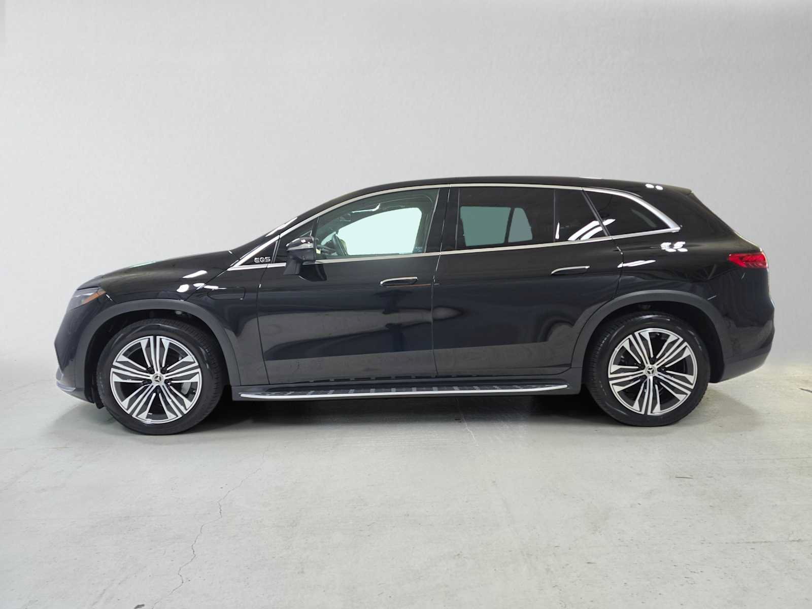 Used 2024 Mercedes-Benz EQS 450+ 4MATIC SUV image 6