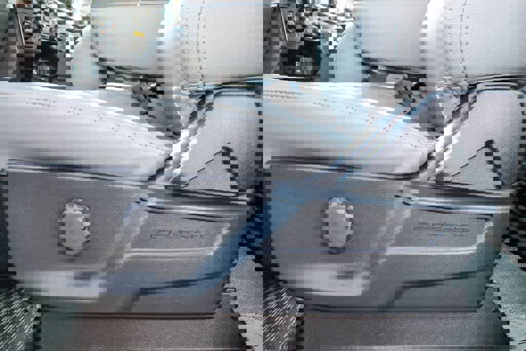 New 2026 Ford F350 XL w/ XL Chrome Package image 21