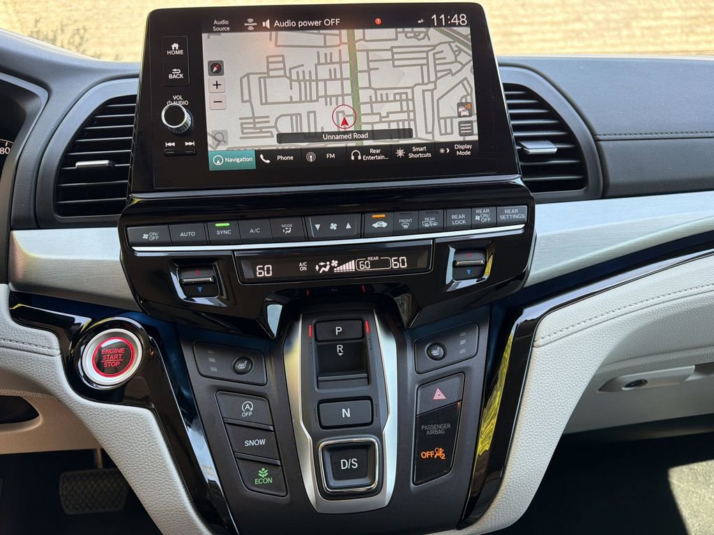 Used 2025 Honda Odyssey Touring image 29