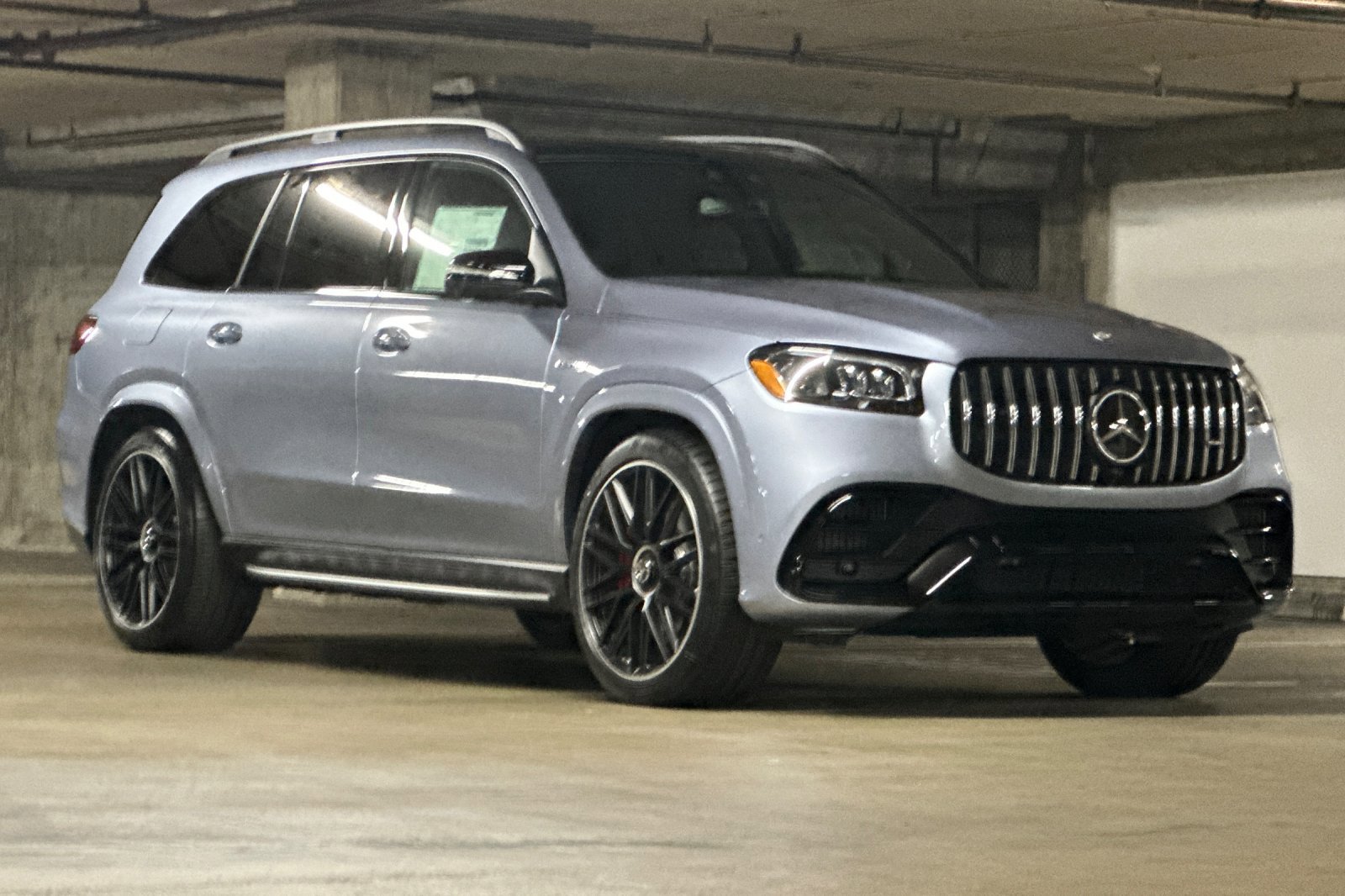 New 2025 Mercedes-Benz GLS 63 AMG 4MATIC image 6