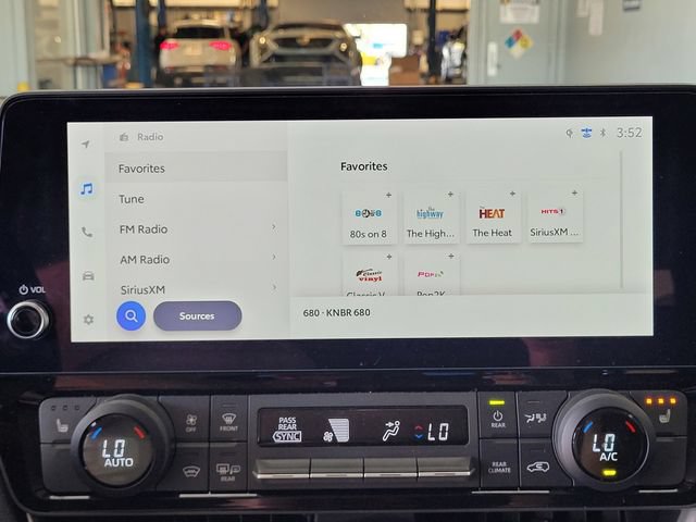 Used 2026 Toyota Grand Highlander AWD Hybrid image 20