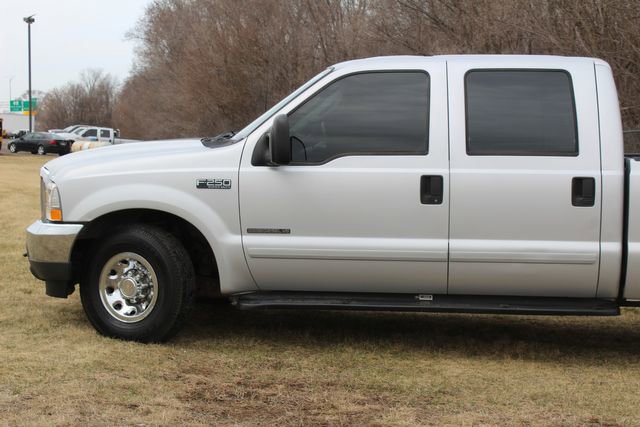 Used 2003 Ford F250 XLT image 3