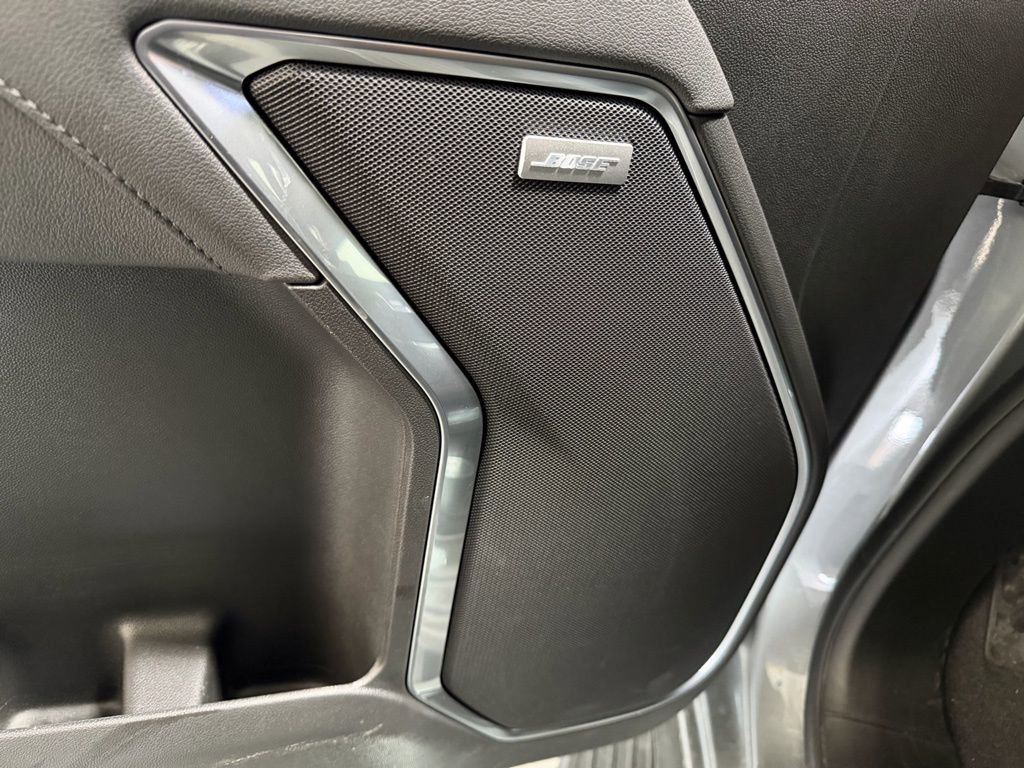 Used 2026 GMC Sierra 1500 SLT image 6