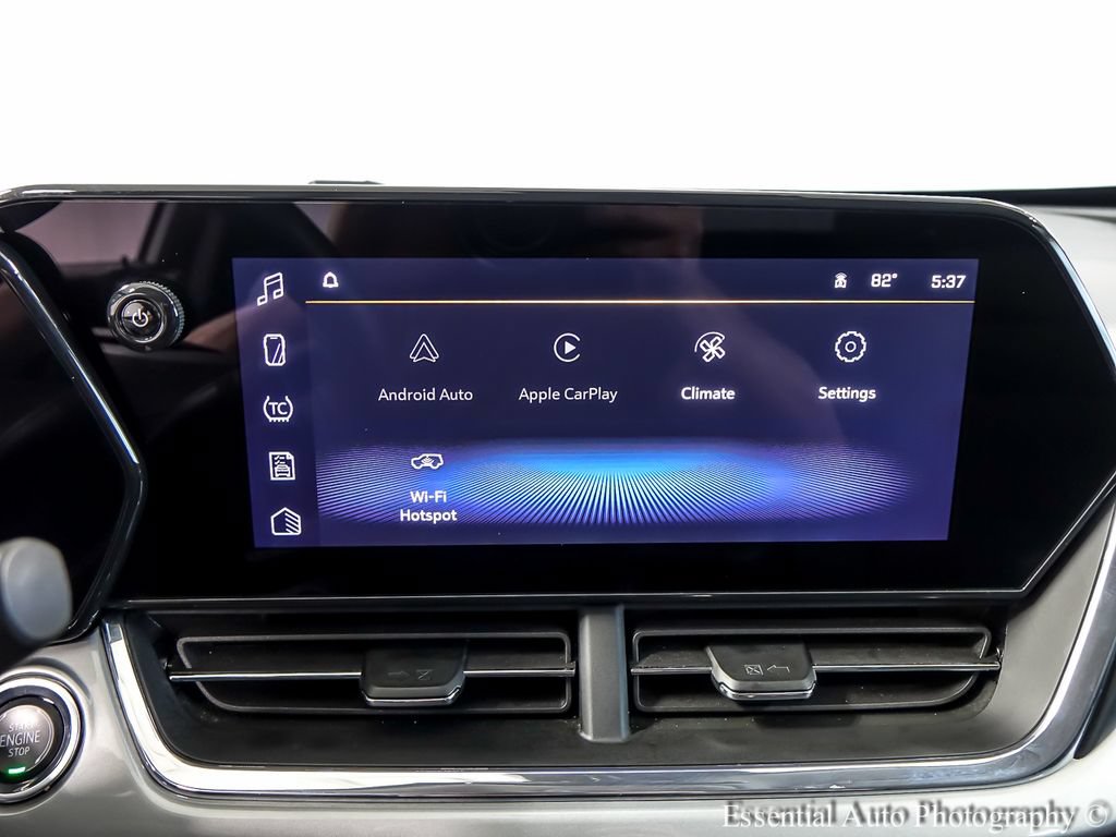 Used 2025 Chevrolet Trax LT w/ LT Convenience Package FWD image 14