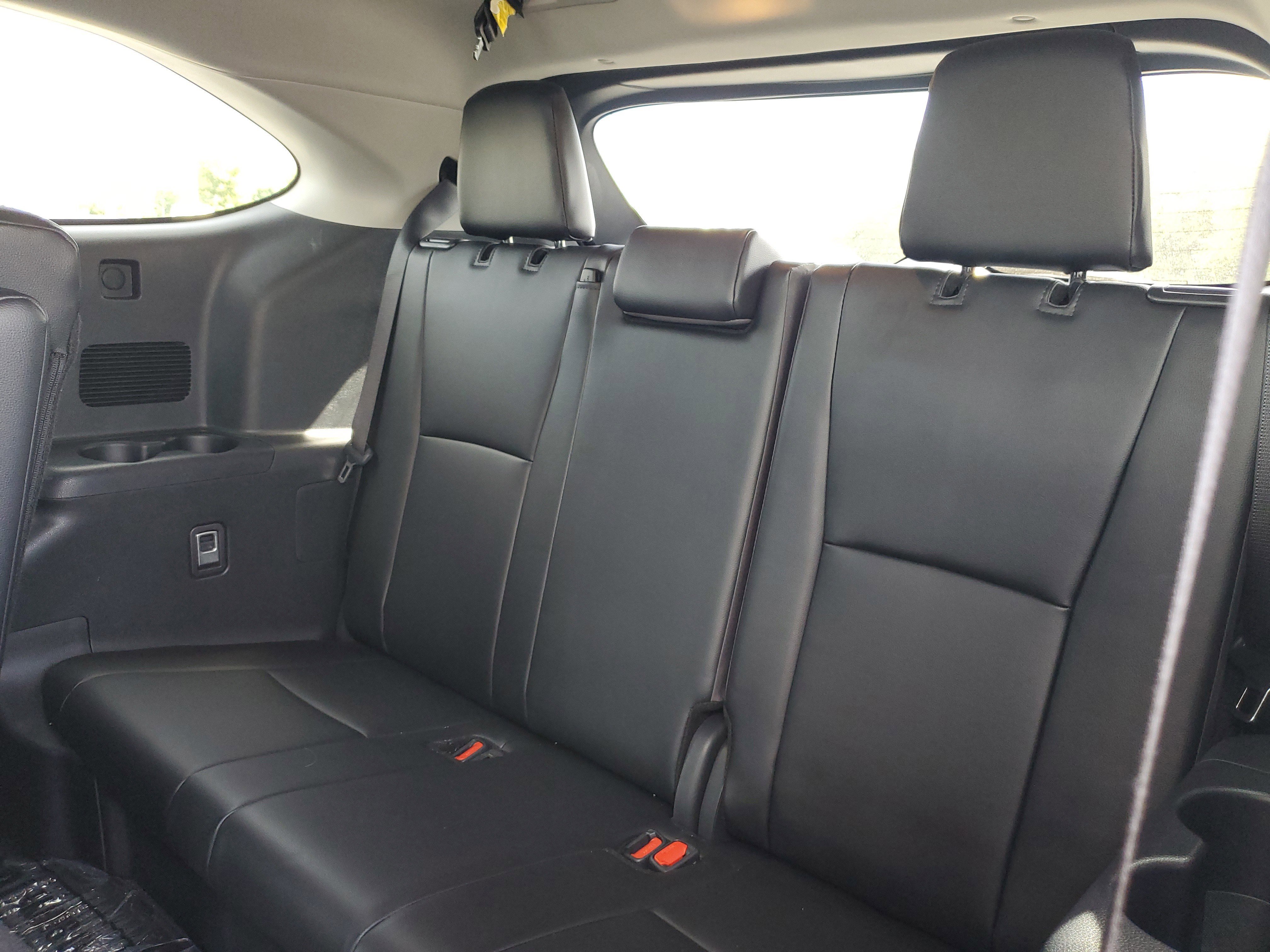 Certified 2024 Toyota Highlander XLE image 13