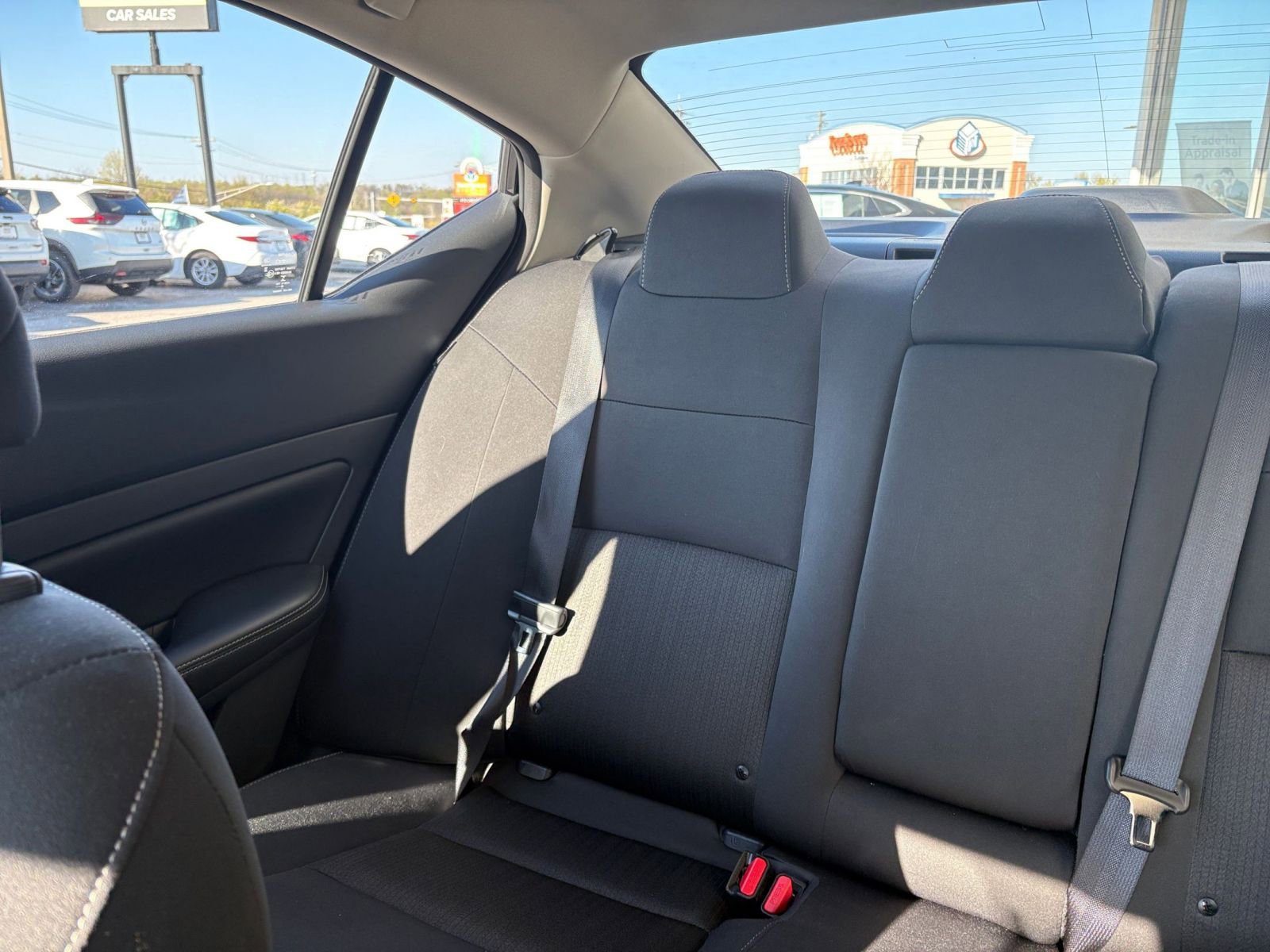 Used 2025 Nissan Altima 2.5 SV FWD image 39