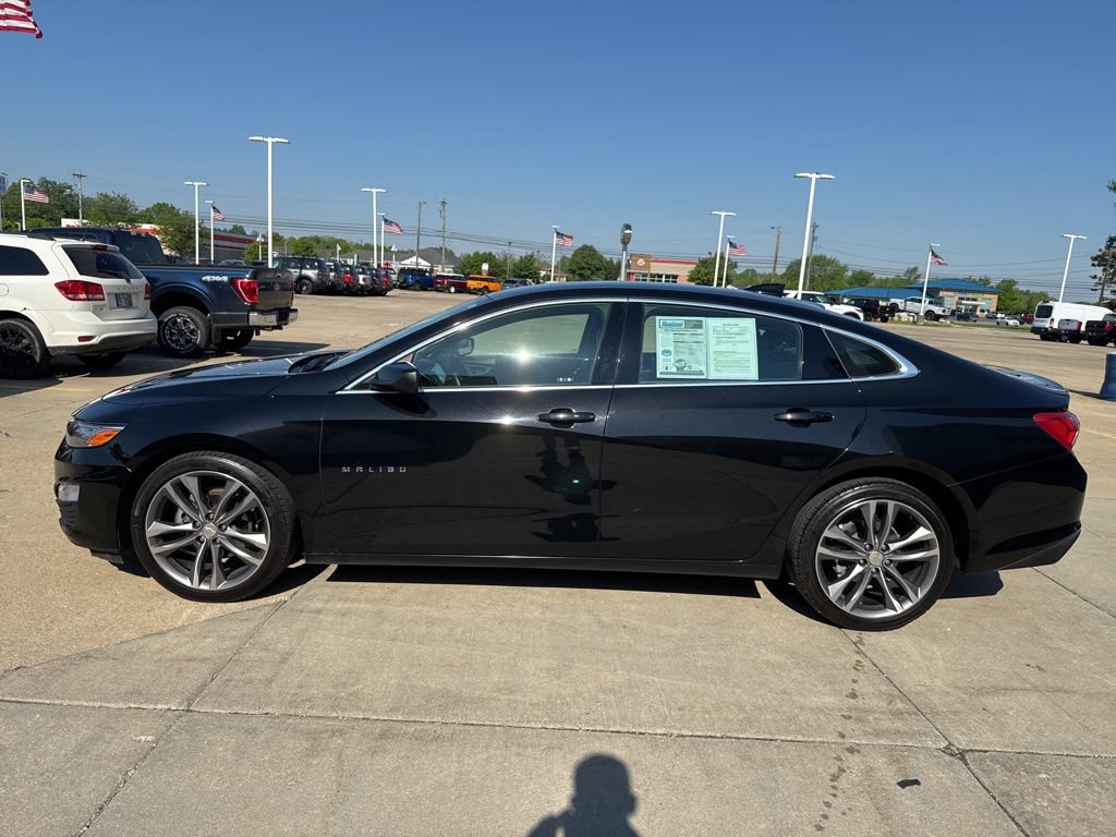 Used 2024 Chevrolet Malibu LT FWD image 3