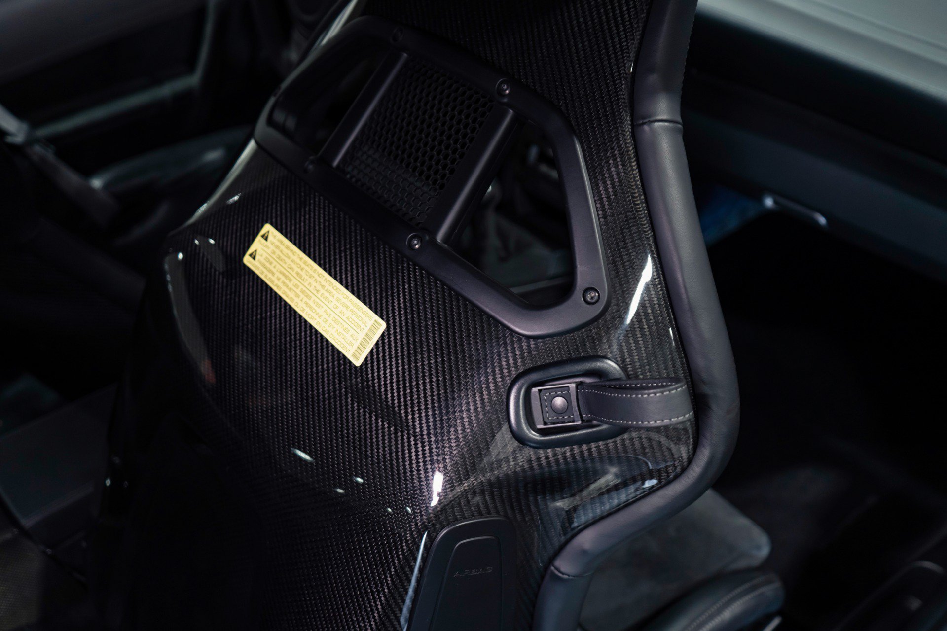 Used 2008 Porsche 911 GT2 RWD image 4