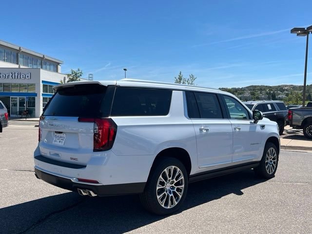 New 2026 GMC Yukon XL Denali w/ Denali Reserve Package AWD/4WD image 5