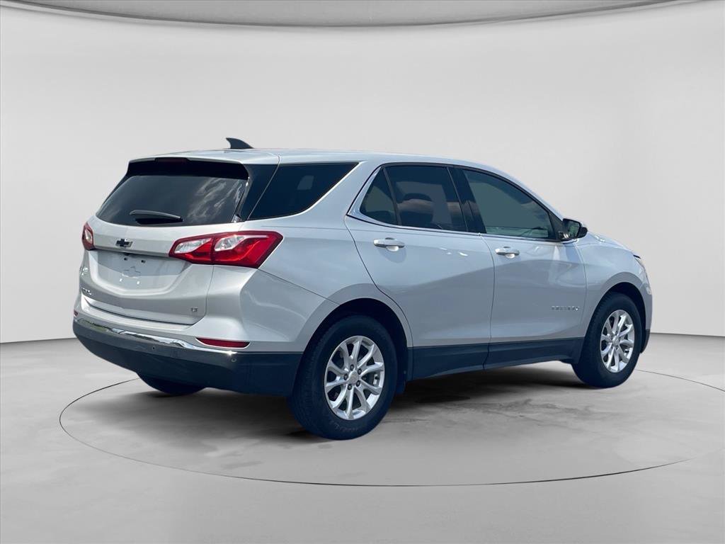 Used 2020 Chevrolet Equinox LT w/ Driver Convenience Package FWD image 7