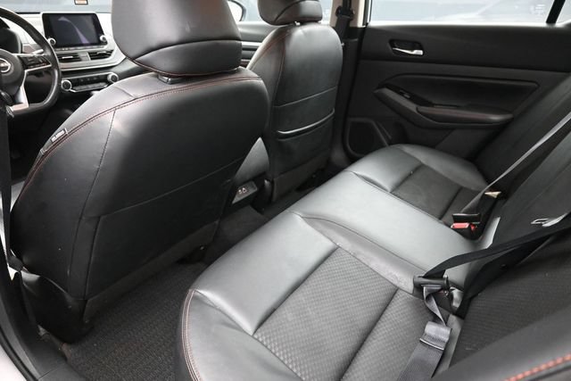 Used 2023 Nissan Altima 2.5 SR FWD image 10