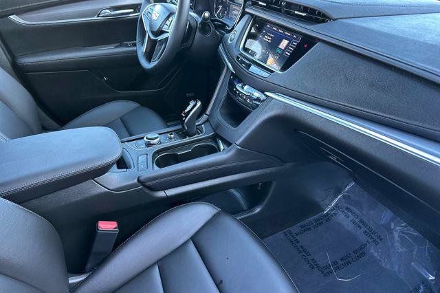 New 2026 Cadillac XT5 Luxury FWD image 17